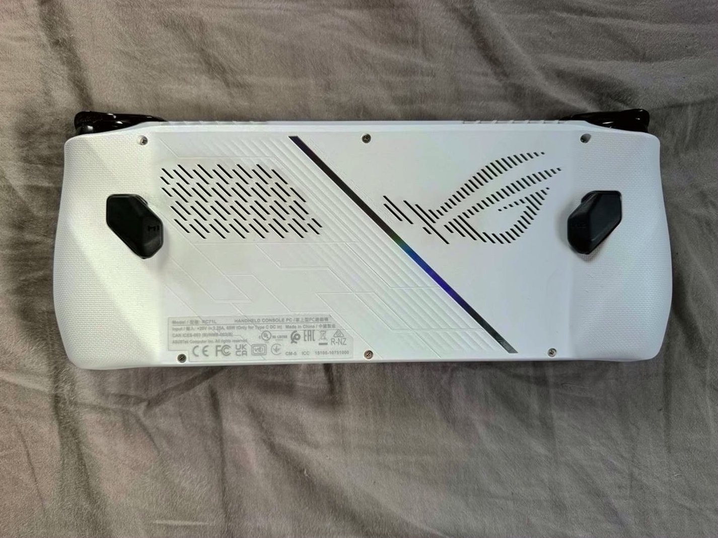 ASUS ROG Ally Z1 Extreme 3G86 512GB White Unlocked - Used image 3