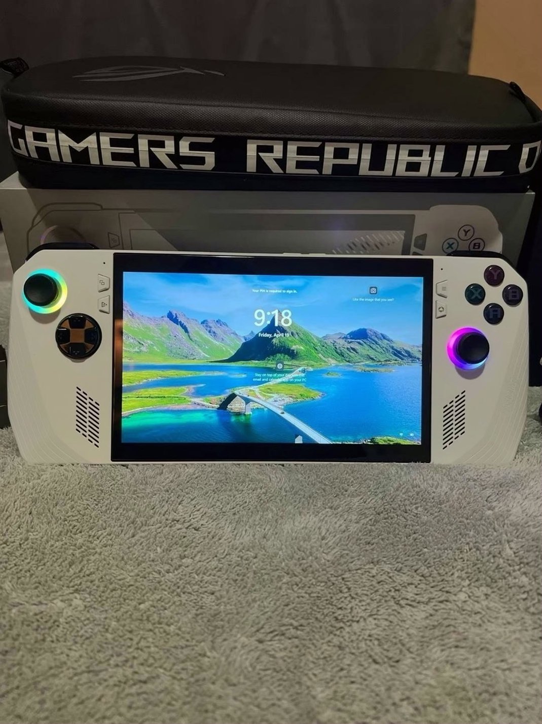 ASUS ROG Ally Z1 Extreme 1TB Unlocked - Used image 2