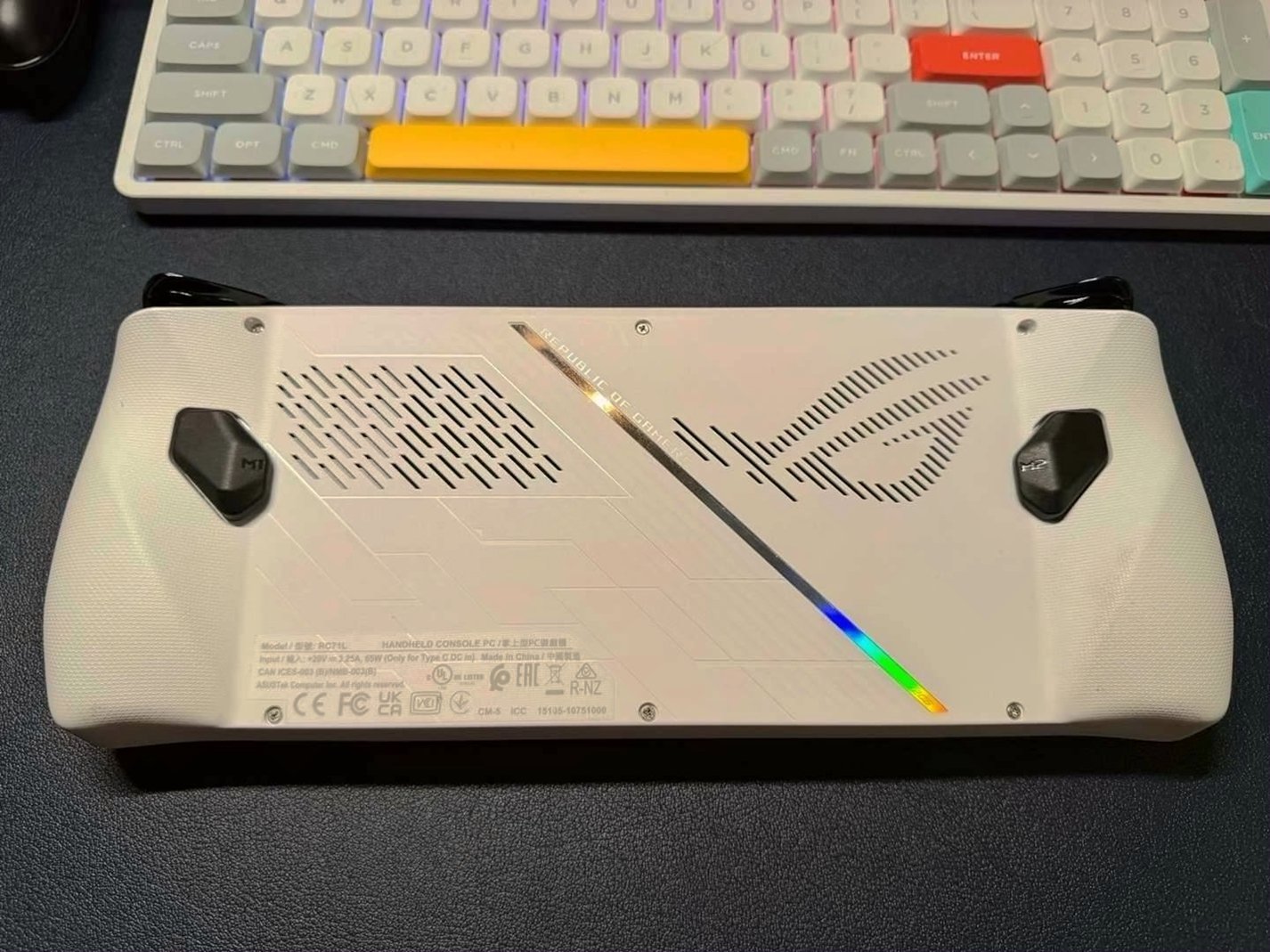ASUS ROG Ally Z1 Extreme 512GB Grey Unlocked - Used image 2