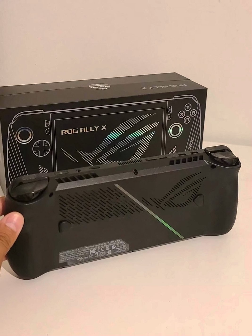 Asus ROG ALLY X 8Q53 Used - Unlocked image 2