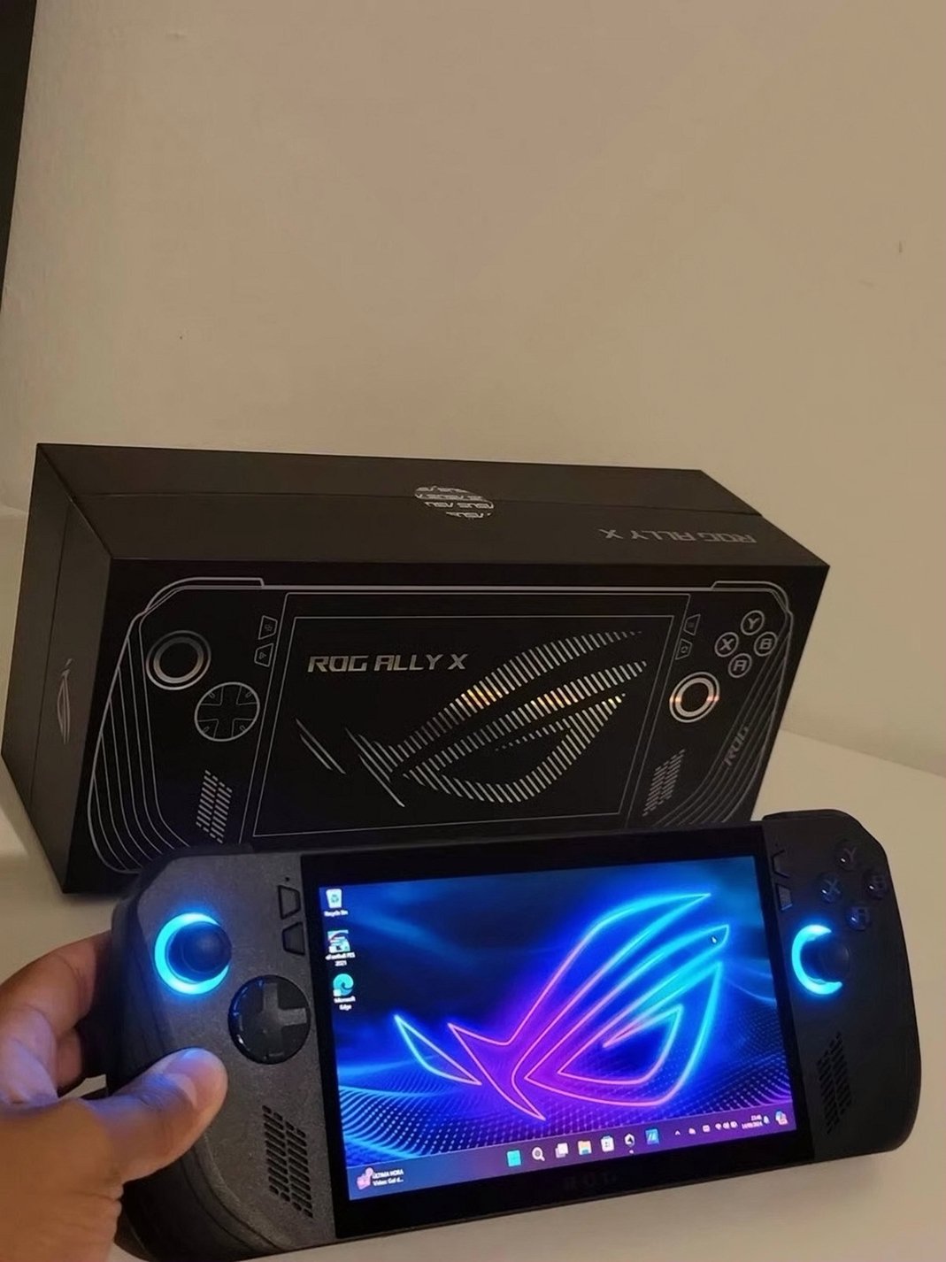 Asus ROG ALLY X 8Q53 Used - Unlocked image 4