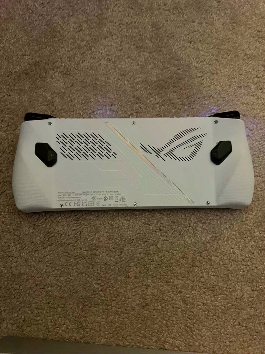 ASUS ROG Ally Z1 Extreme 2TB SSD - Used image 4