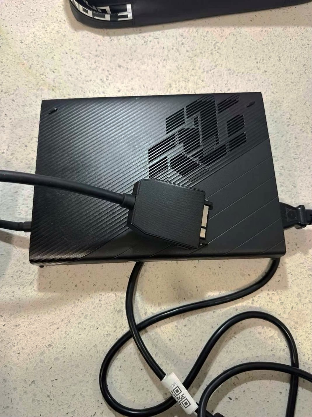 ASUS ROG XG Mobile 5N63 3080 External GPU - Used image 2