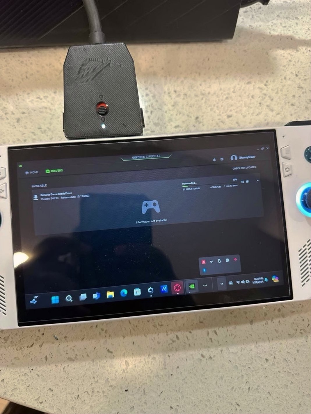ASUS ROG XG Mobile 5N63 3080 External GPU - Used image 4