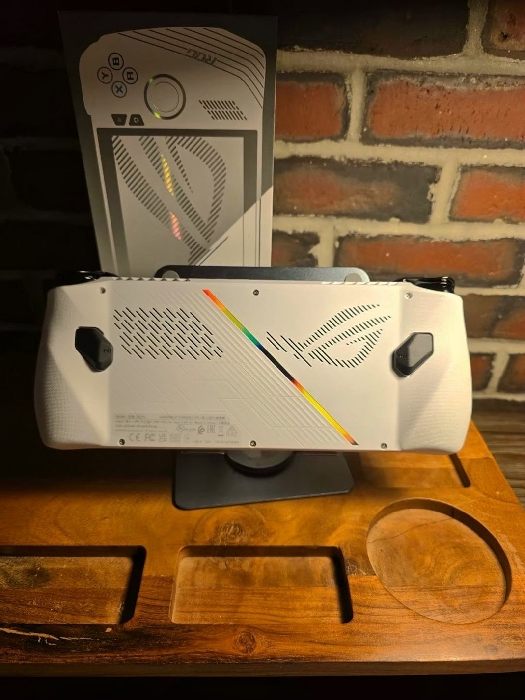 ASUS ROG Ally 5T52 Used image 2