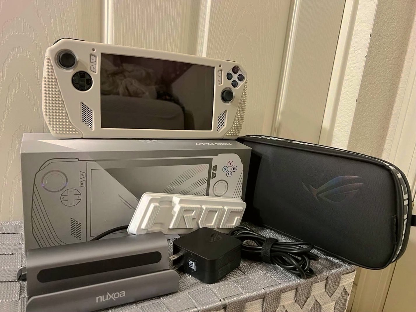 ASUS ROG Ally Z1 Extreme 1TB White Unlocked - Used