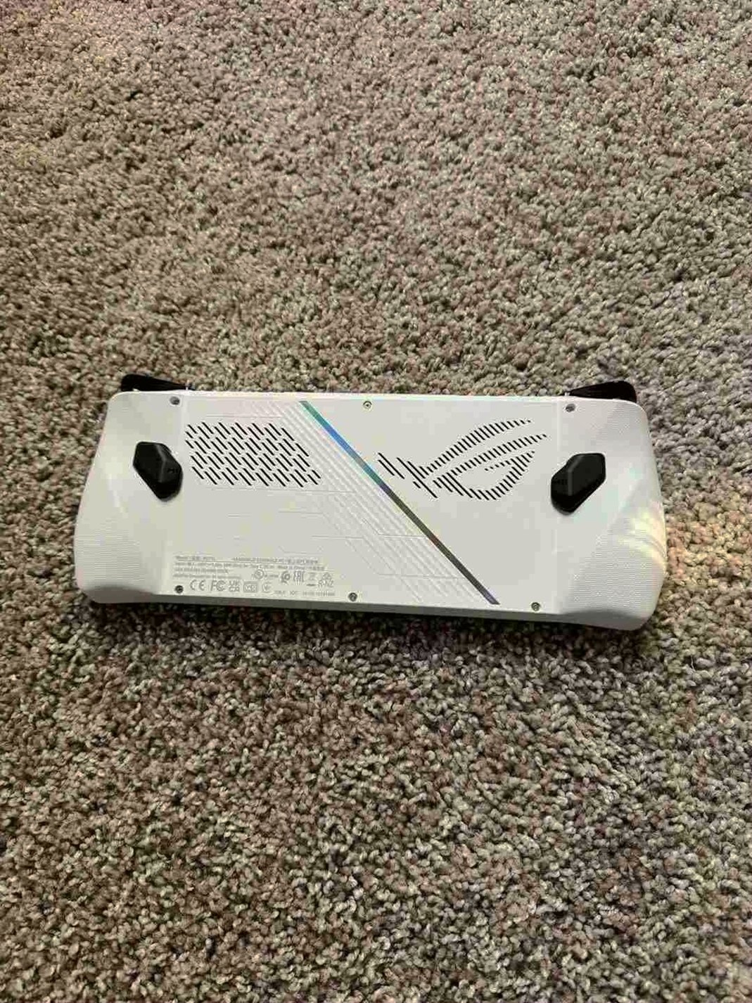 ASUS ROG Ally Z1 Extreme 512GB Gray Unlocked - Used image 4