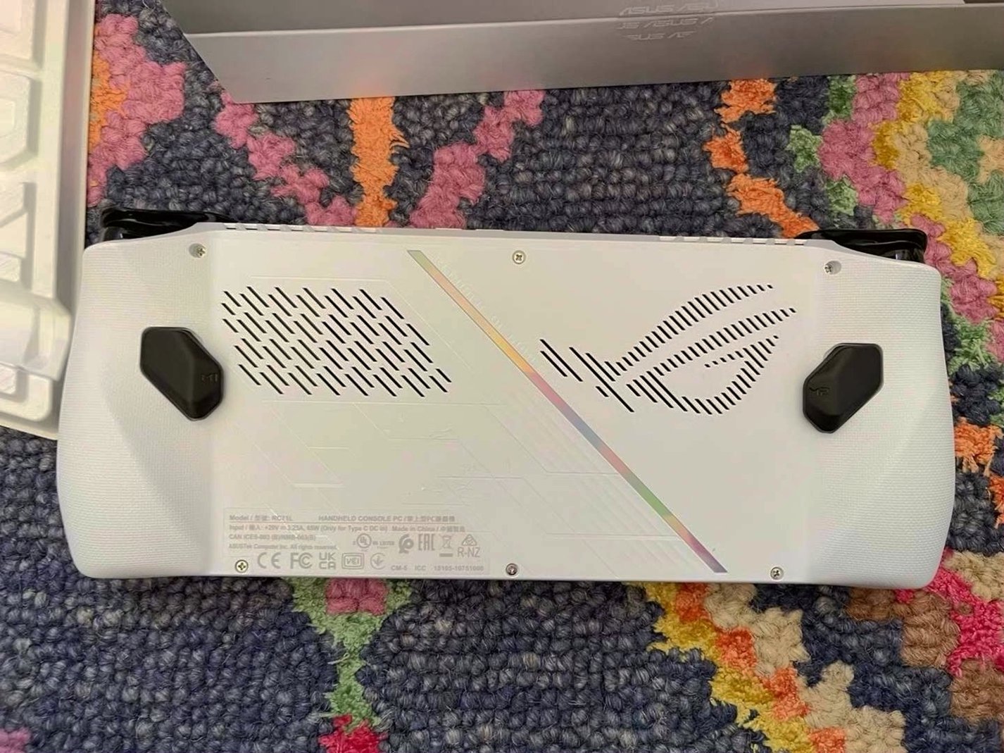 ASUS ROG Ally Z1 Extreme 512GB - Used image 3