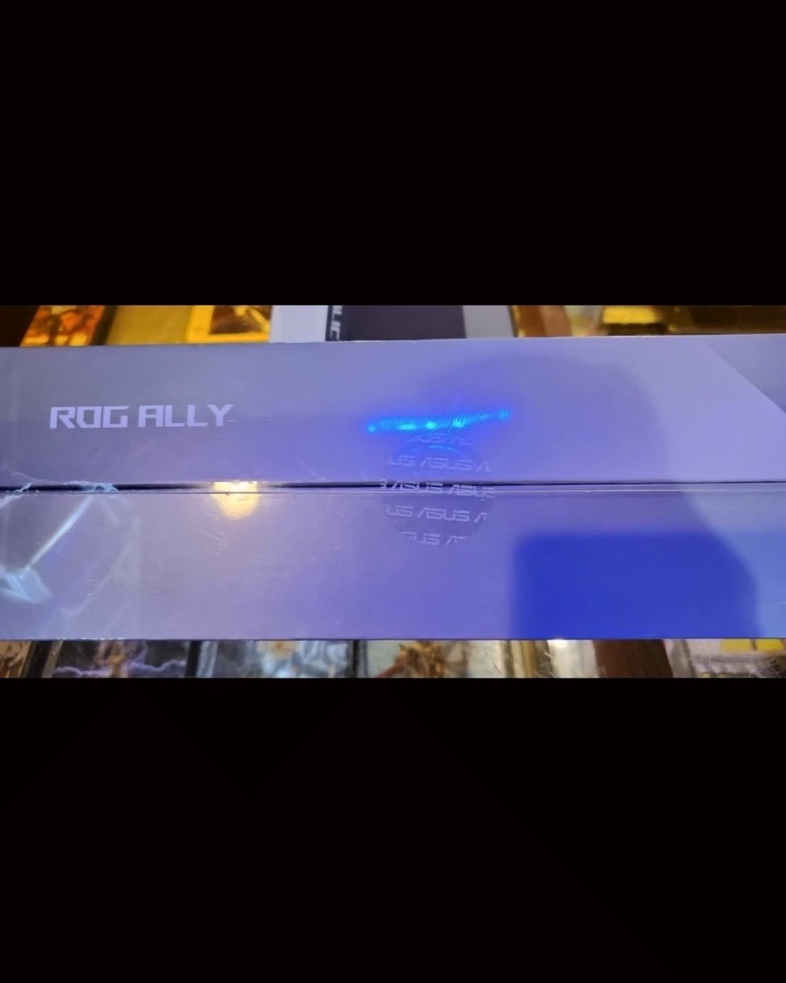 ASUS ROG Ally Z1 Extreme 512GB Unlocked - Used image 2