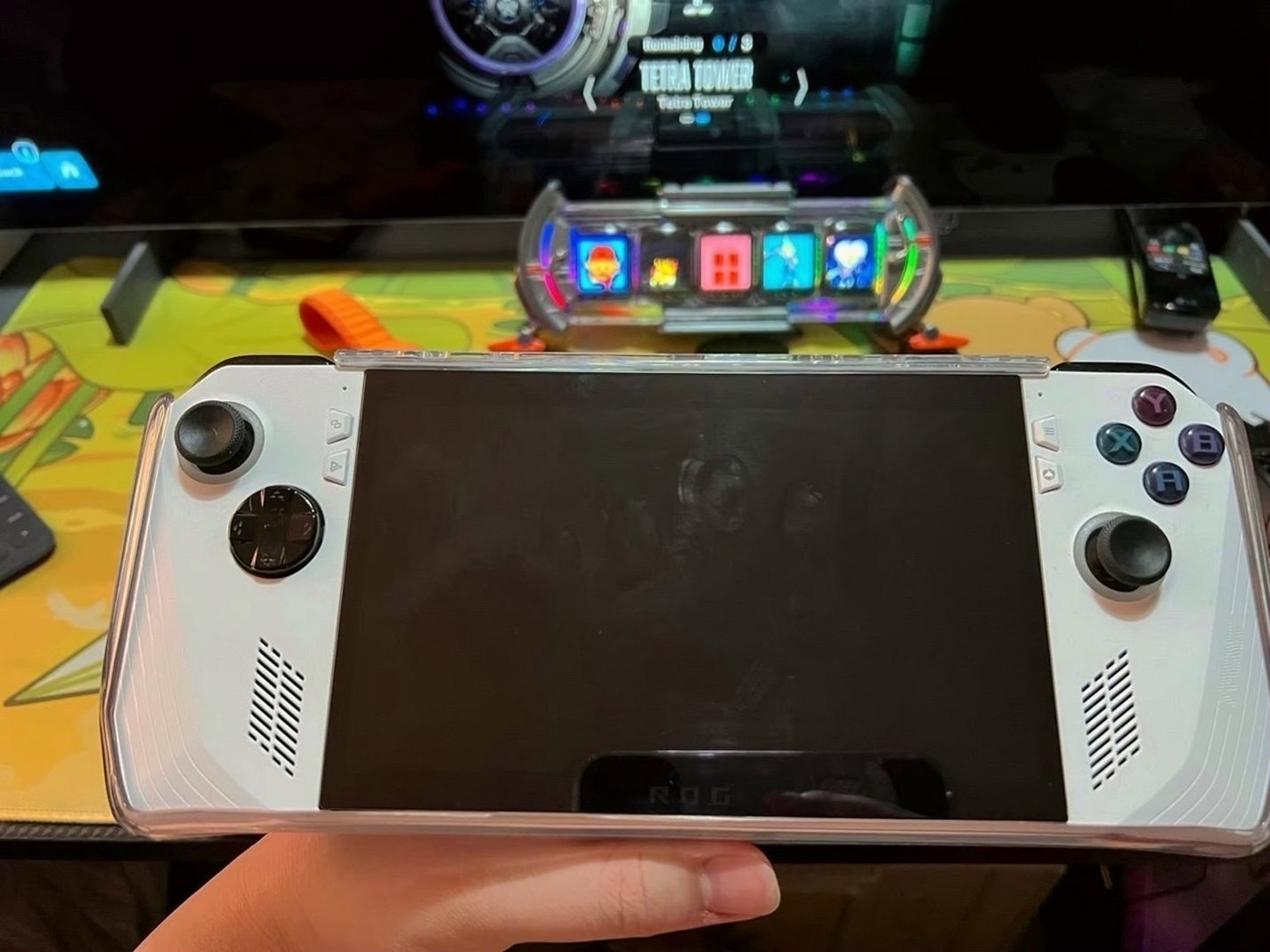 Asus ROG Ally Z1 Extreme Unlocked - Used image 5