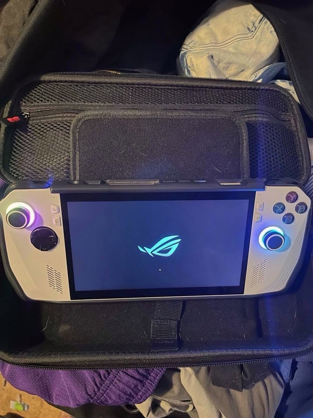 ASUS ROG Ally Z1 Extreme 3Y17 - Used