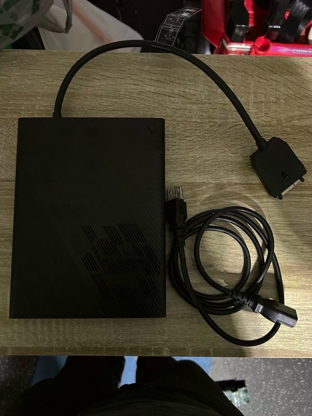 ASUS ROG XG Mobile 6850XT 9D61 - Used image 4