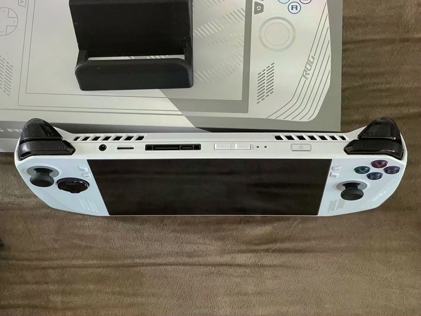 ASUS ROG Ally Z1 Extreme 512GB White Used - Mint Condition image 3