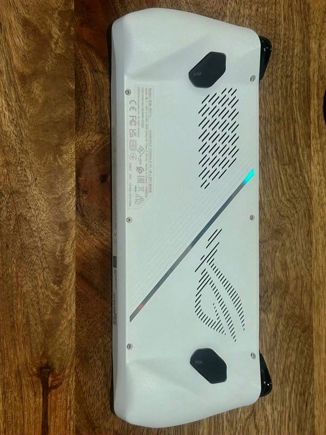 ASUS Rog Ally Z1 Extreme 8M23 512GB White Unlocked - Used image 5
