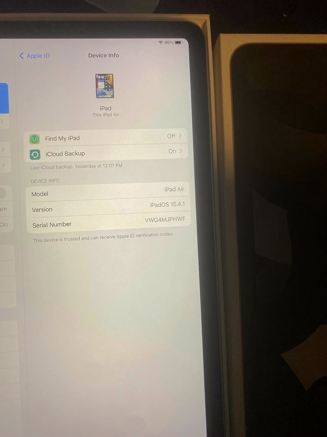 Apple iPad Air 5th Generation 64GB Space Gray Unlocked - Used image 2