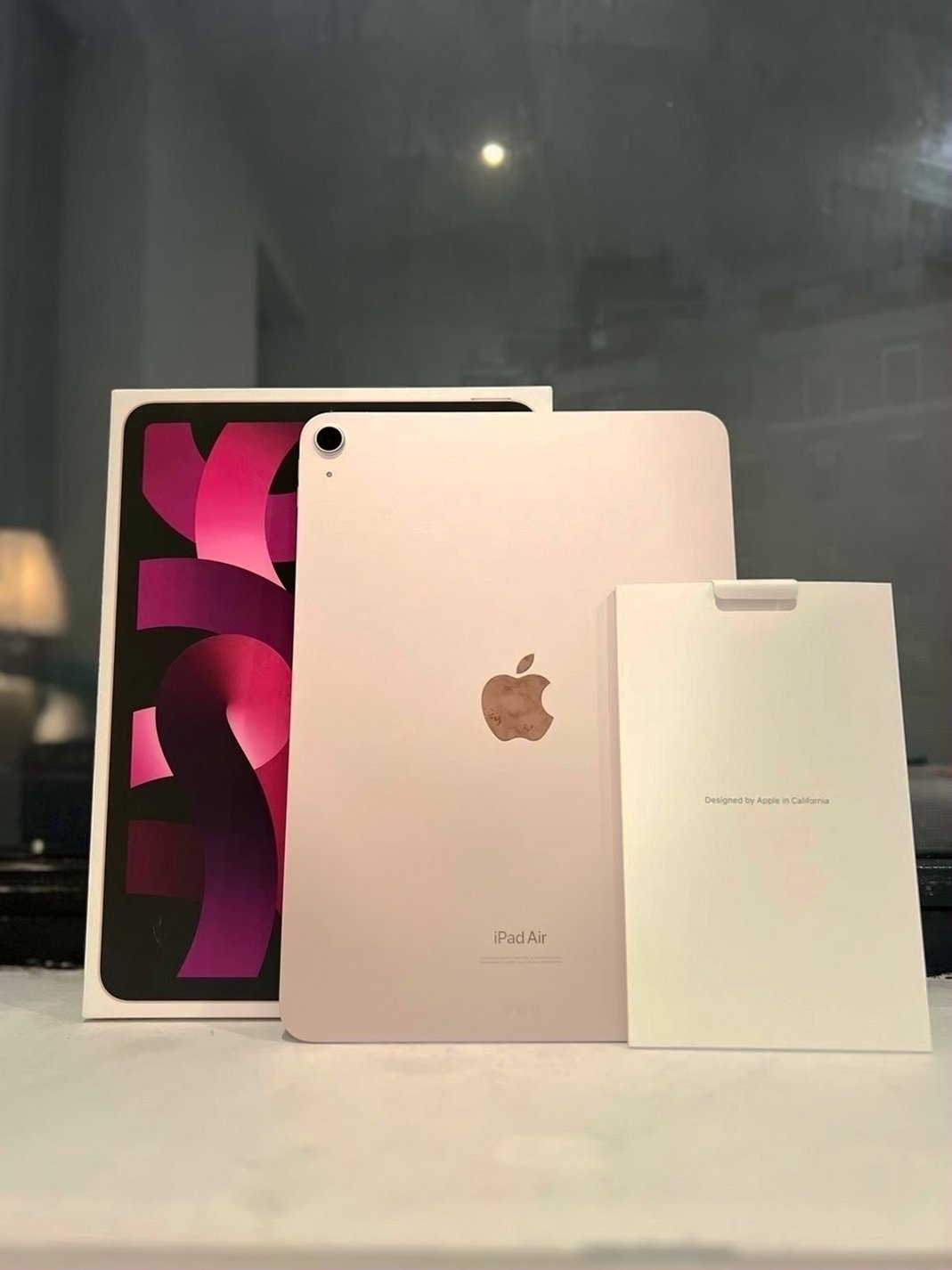 Apple iPad Air 5th Generation 256GB Unlocked - Used