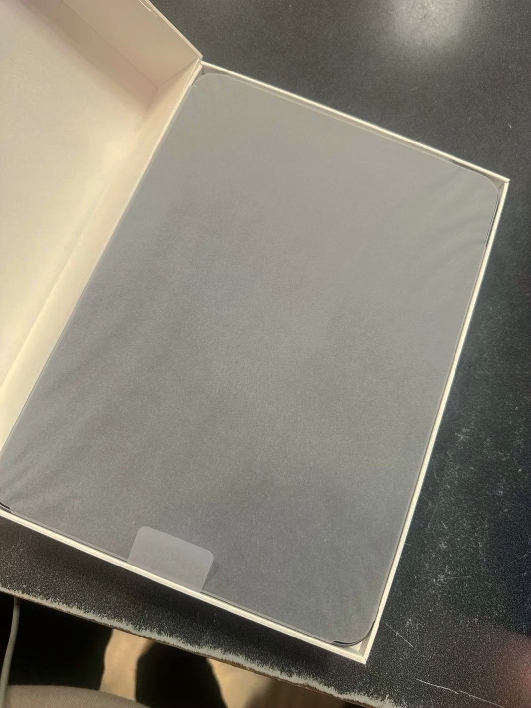 Apple iPad Air 11 inch M2 1C93 Unlocked Used image 3
