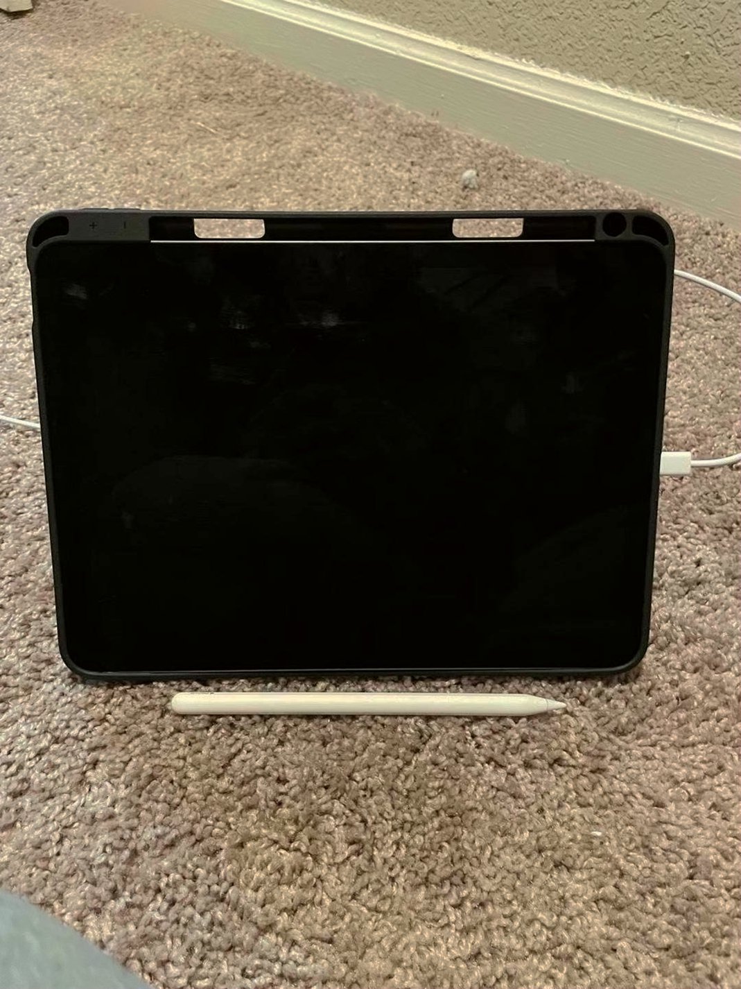 Apple iPad Air 4th Generation 64GB Black Unlocked - Used image 4