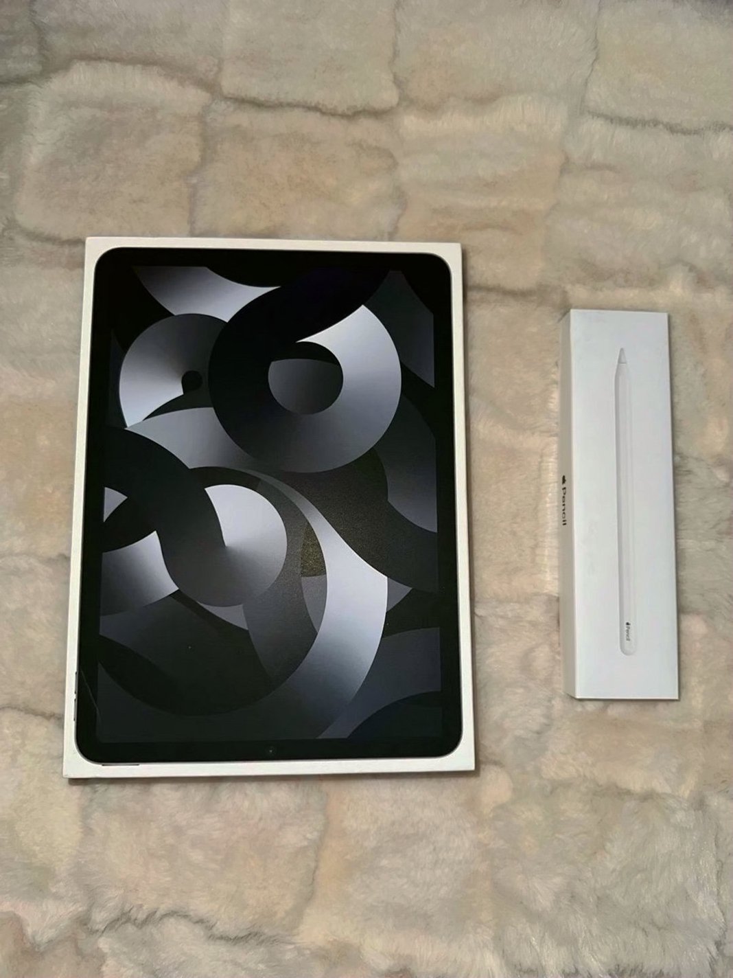 Apple iPad Air 5th Generation 64GB Space Grey Unlocked - Used