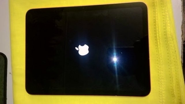 Apple iPad Air 2T65 64GB Unlocked - Used image 4