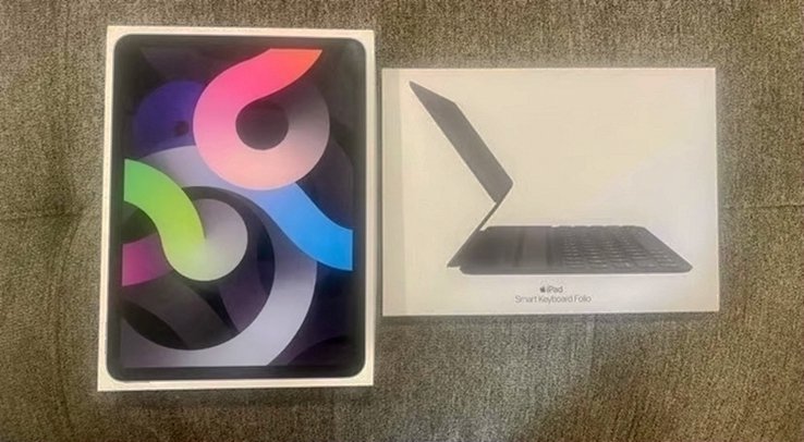 Apple iPad Air 4th Generation 64GB Space Gray Unlocked - Used