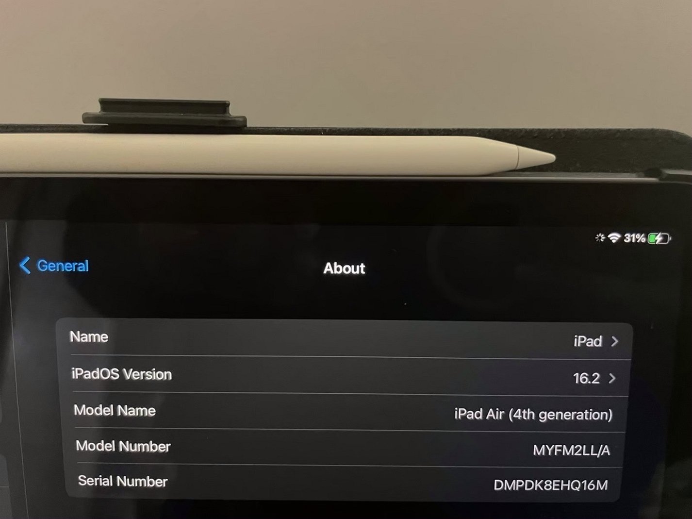 Apple iPad Air 4th Generation Space Gray Unlocked - Used image 2