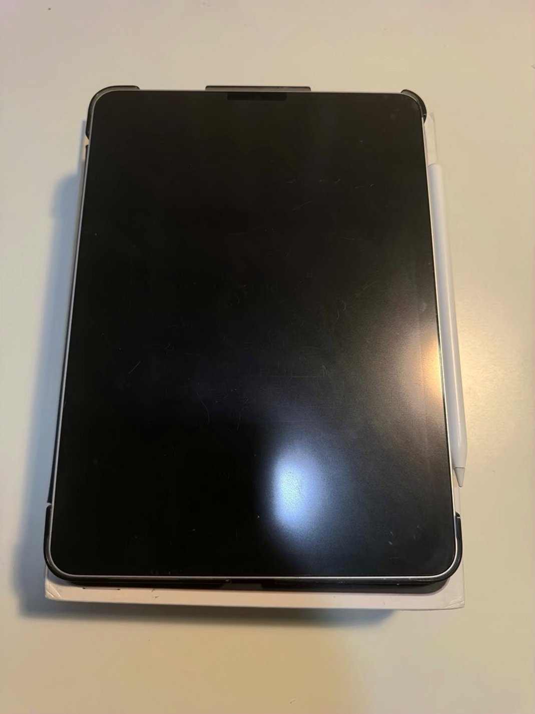 Apple iPad Air 5th Generation M1 256GB Space Gray Unlocked - Used
