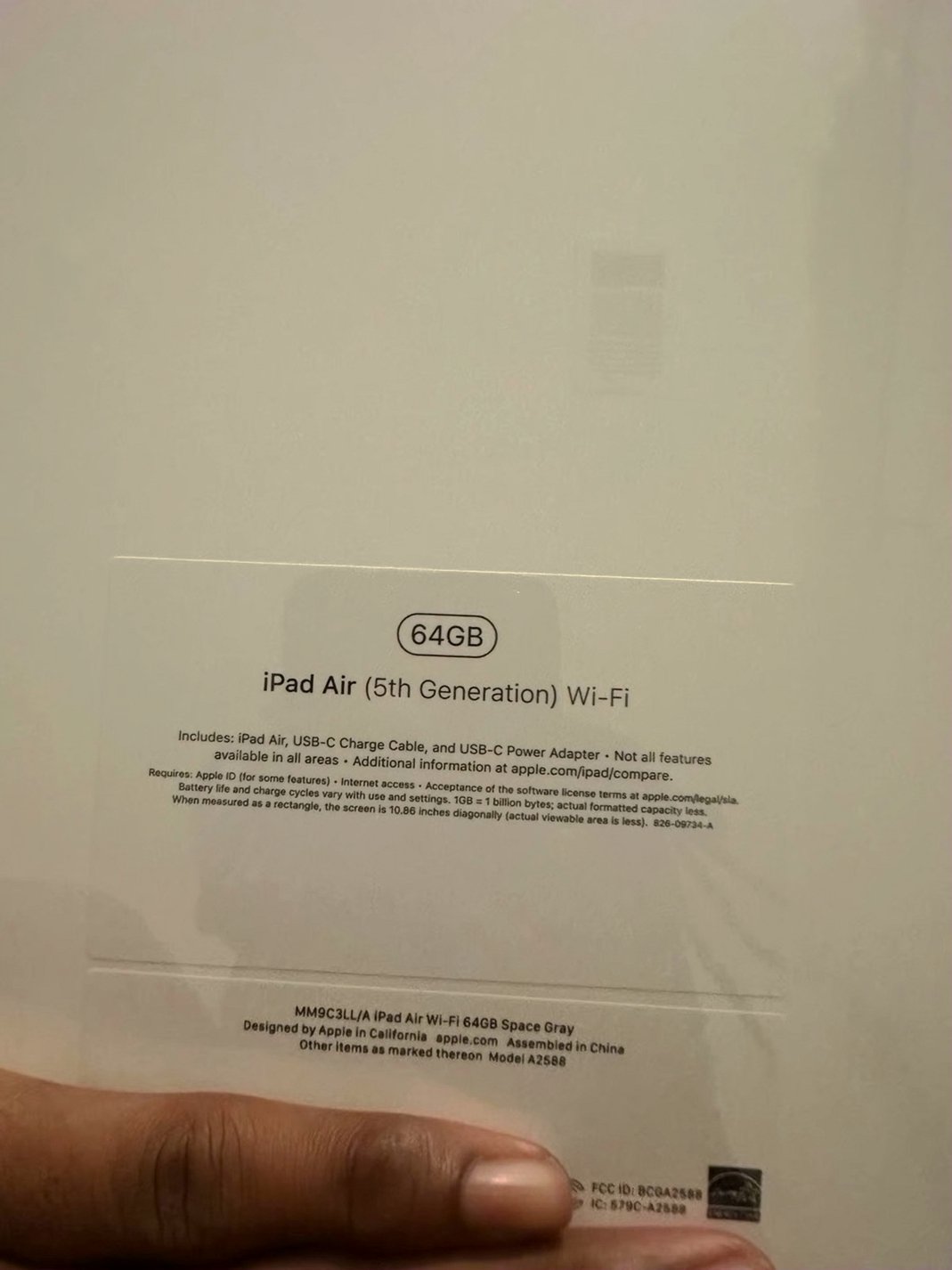 Apple iPad Air 5th Generation 64GB Unlocked - Used image 2