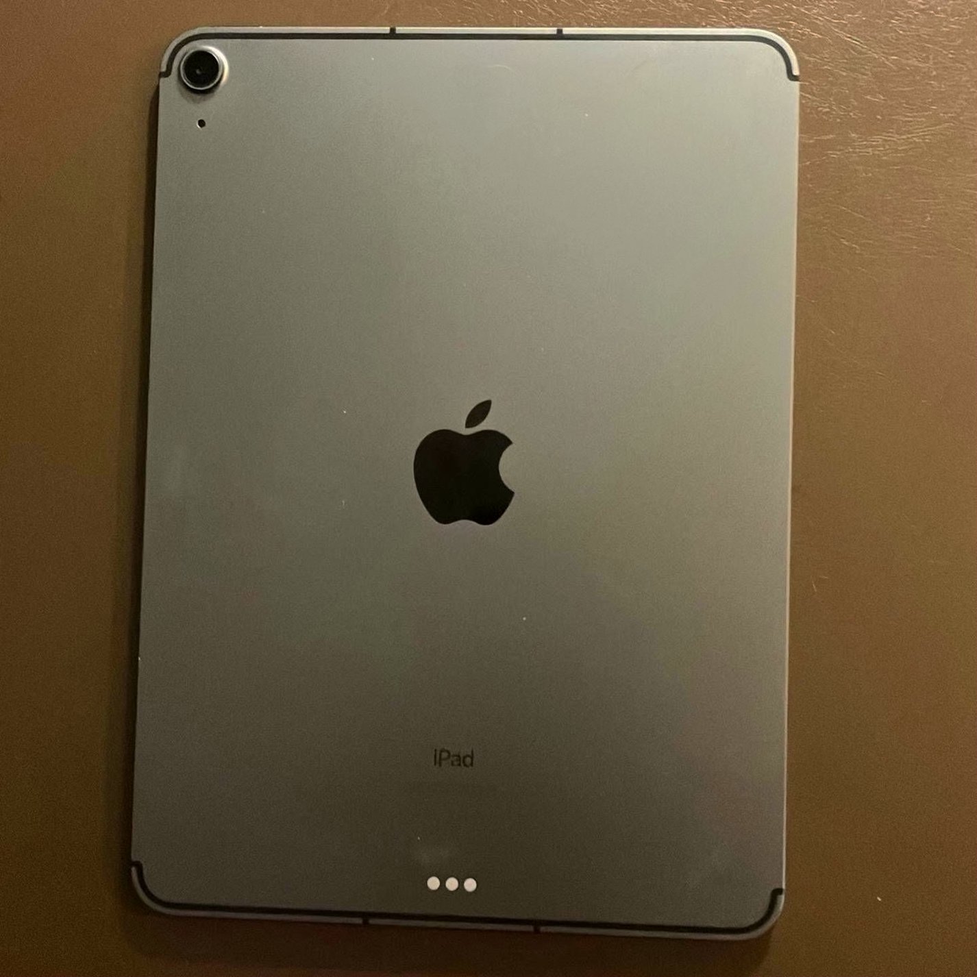 Apple iPad Air 4th Generation 256GB Space Gray Unlocked - Used image 4