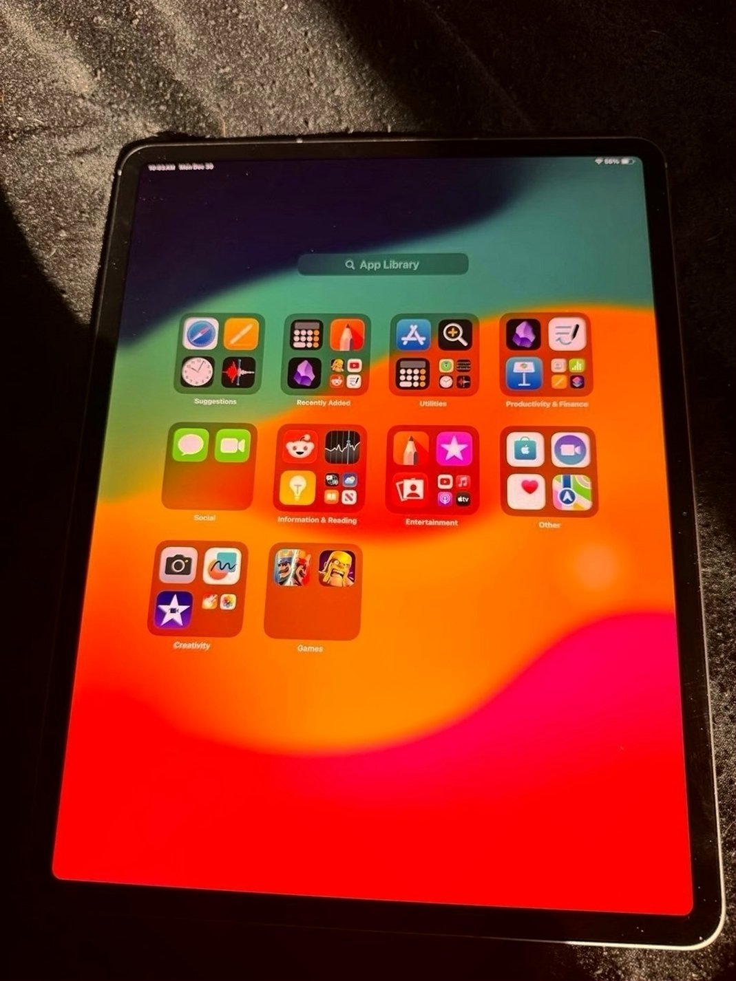 Apple iPad Air M2 1TB Space Gray Unlocked - Used image 3