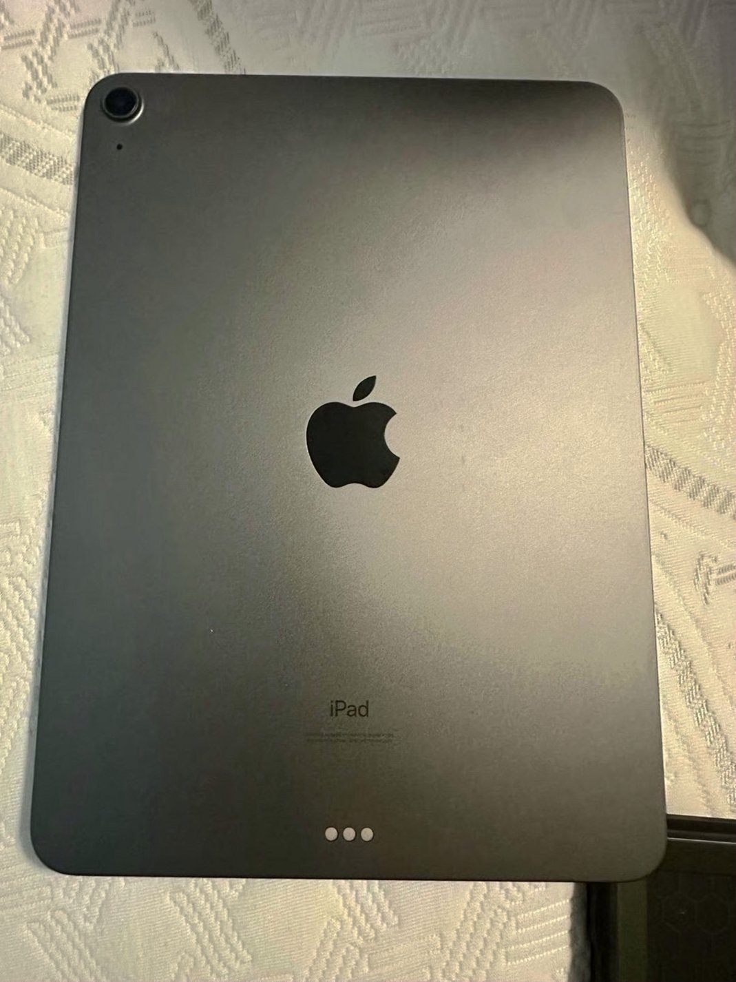 Apple iPad Air 7K92 64GB Unlocked Used image 4