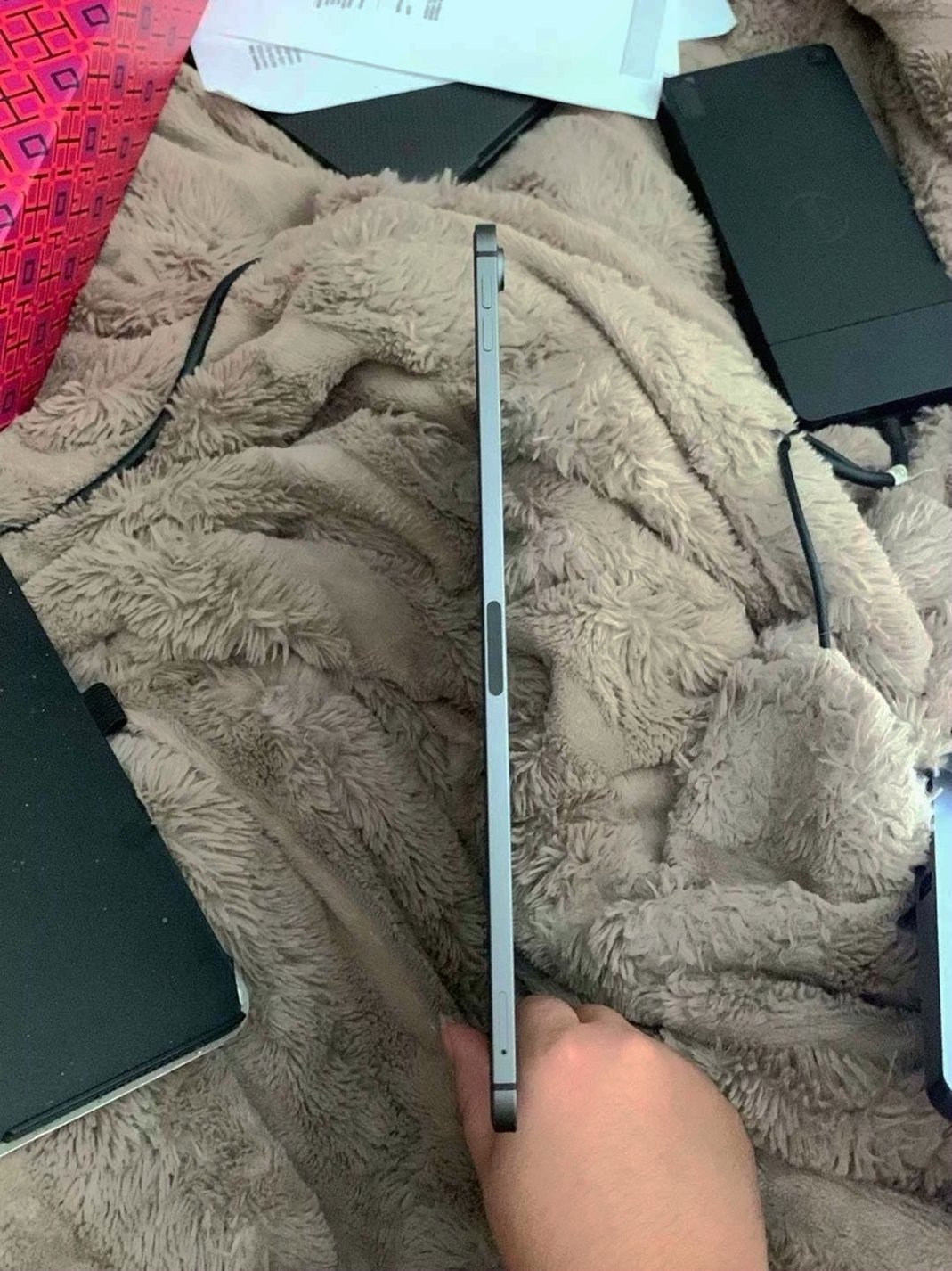 Apple iPad Air 4th Generation 64GB Space Gray Unlocked - Used image 3