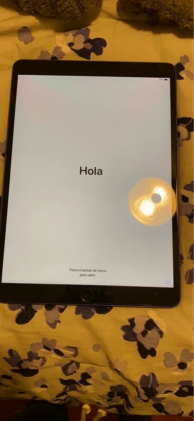 Apple iPad Air 3 256GB Space Grey Unlocked - Used image 3