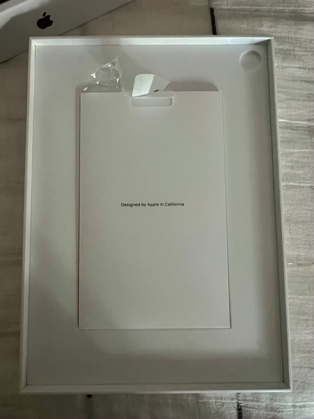 Apple iPad Air 4th Generation 64GB Silver Unlocked - Used image 2