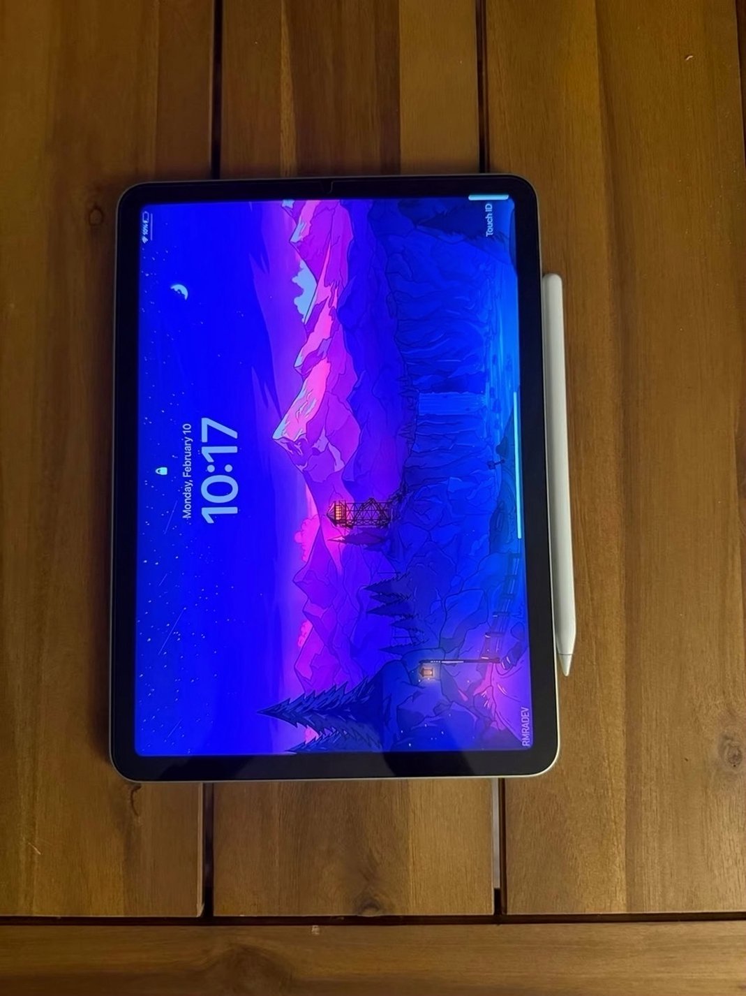 Apple iPad Air 4 64GB Green Unlocked - Used image 5