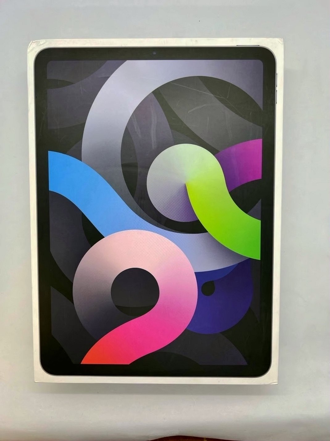 Apple iPad Air 4th Gen 64GB Space Gray Unlocked - Used image 2