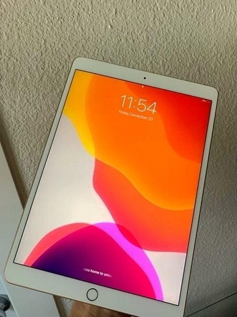 Apple iPad Air 3rd Generation 256GB Rose Gold Unlocked - Used