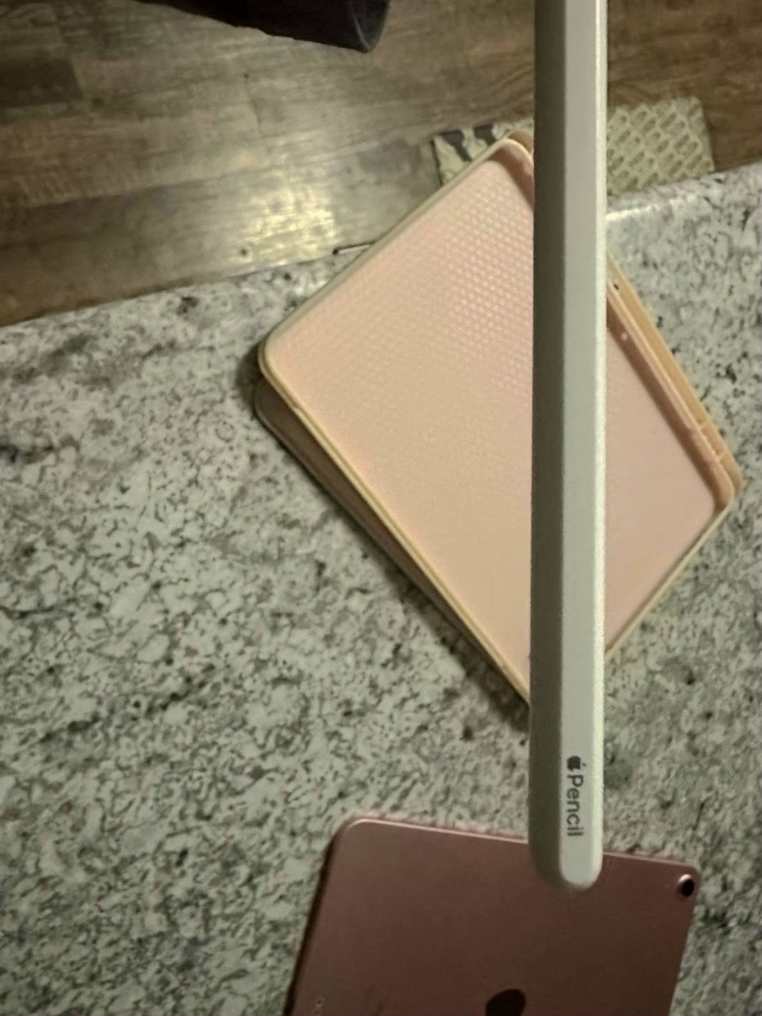 Apple iPad Air 4th Generation 64GB Rose Gold Unlocked - Used image 2