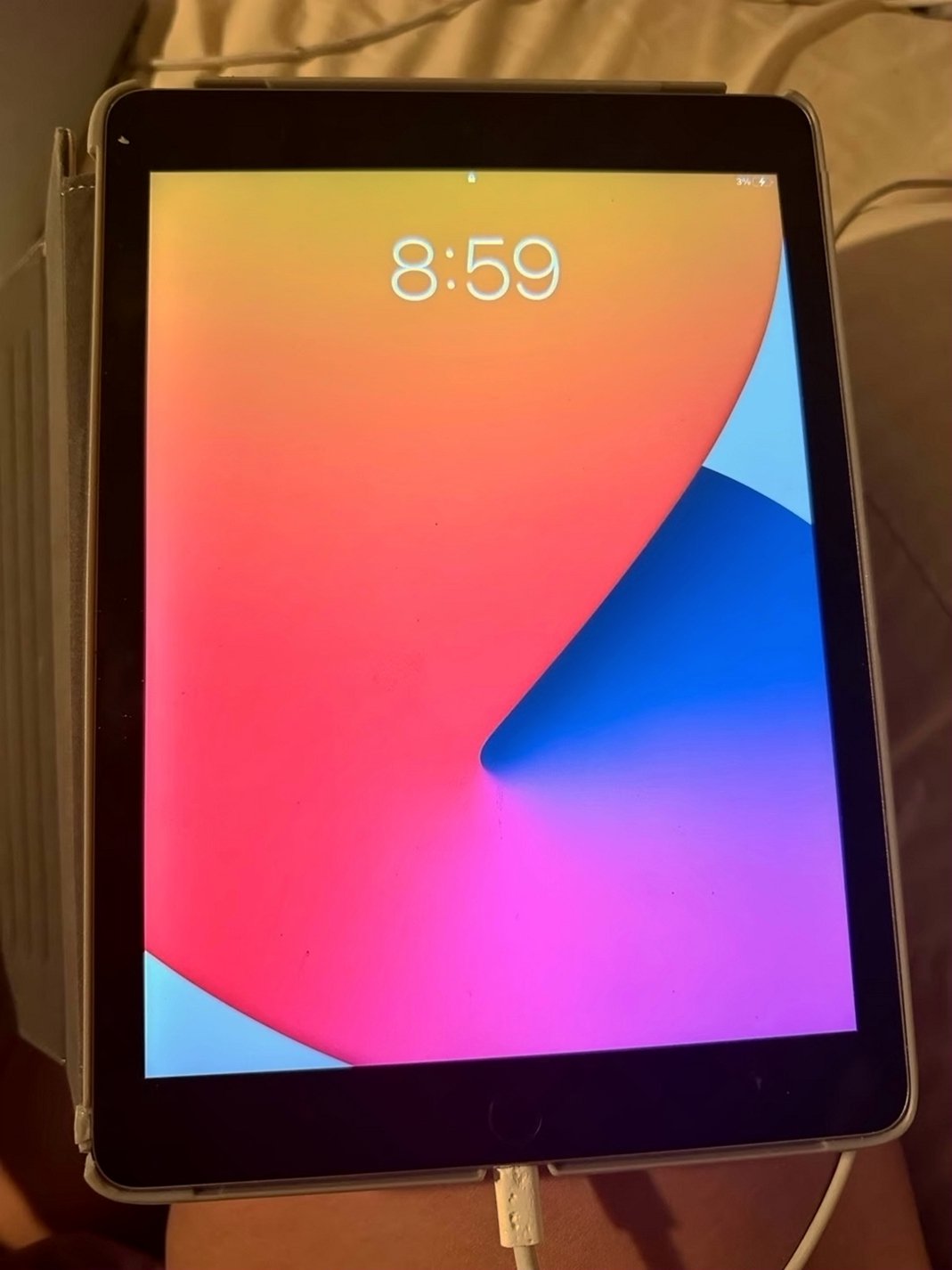 Apple iPad Air 2 16GB Silver Unlocked - Used