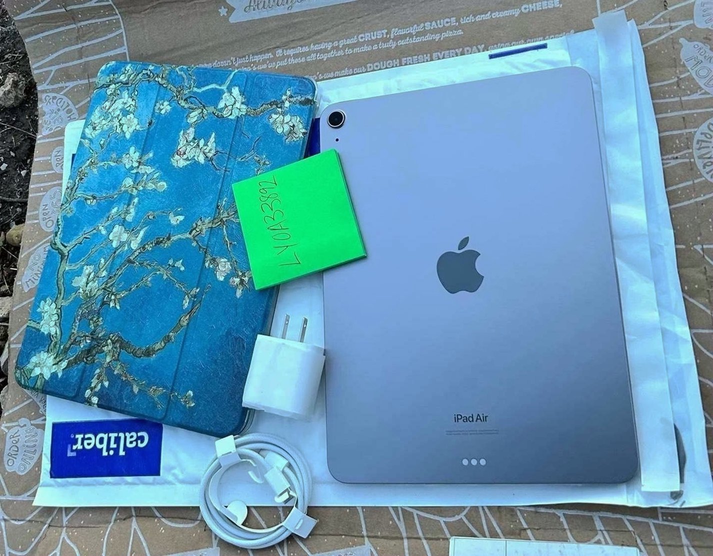Apple iPad Air 11-inch M2 1TB WiFi Unlocked - Used