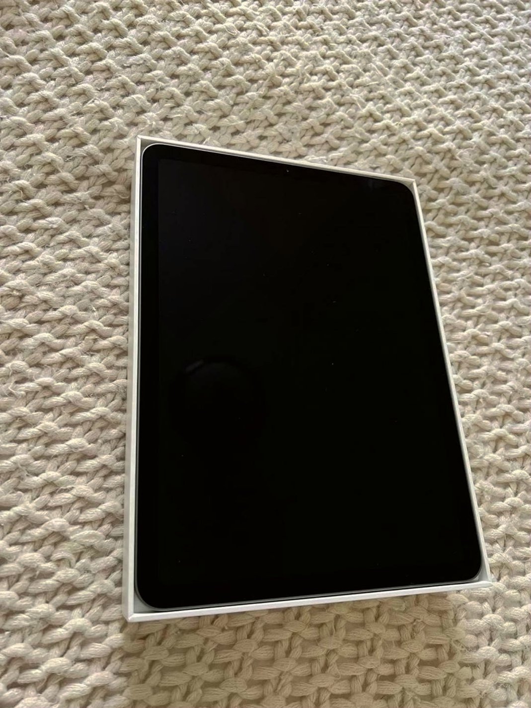 Apple iPad Air 256GB Black Unlocked - Used image 4