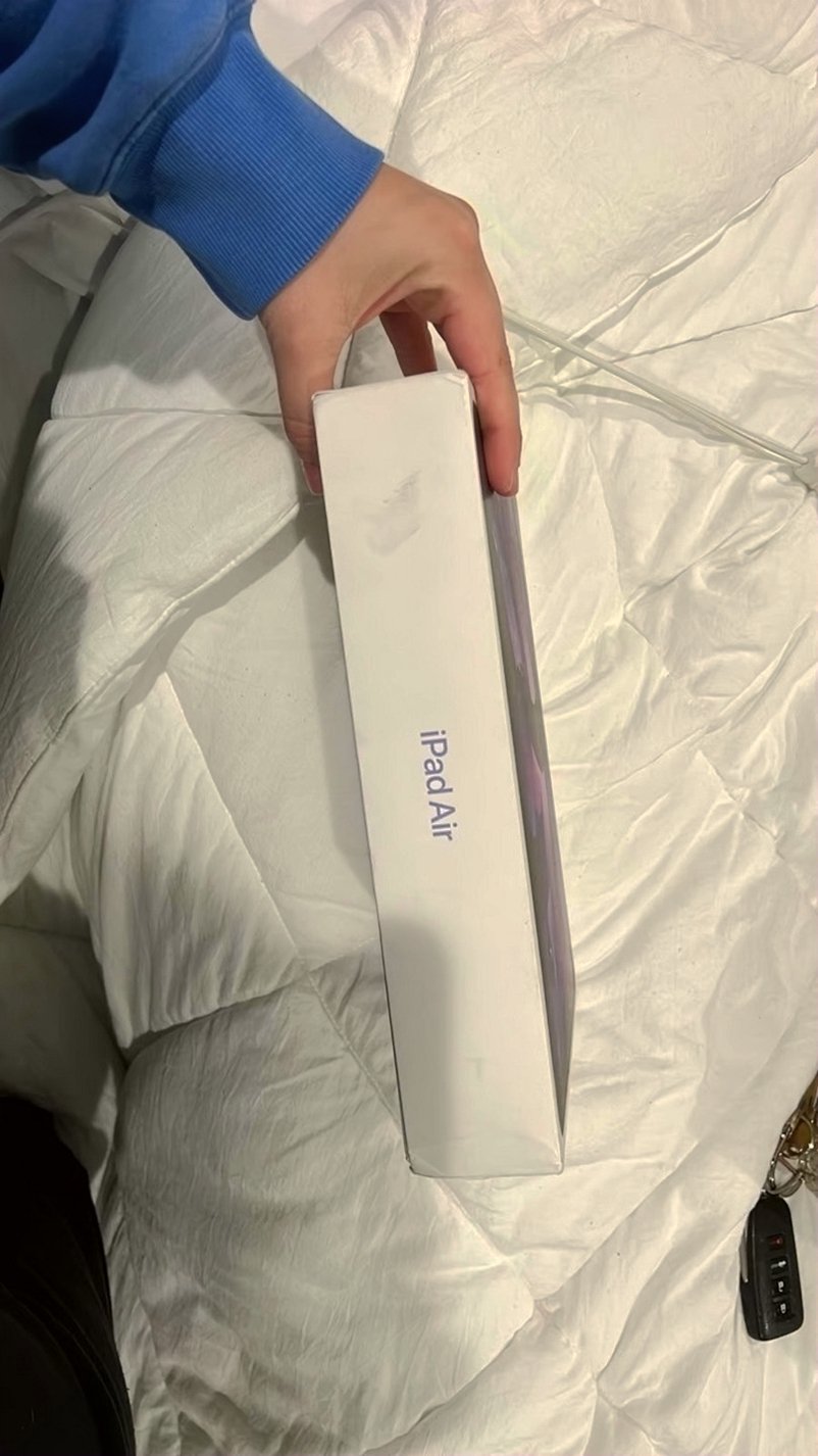 Apple iPad Air 4th Generation 256GB Purple Unlocked - Used image 5