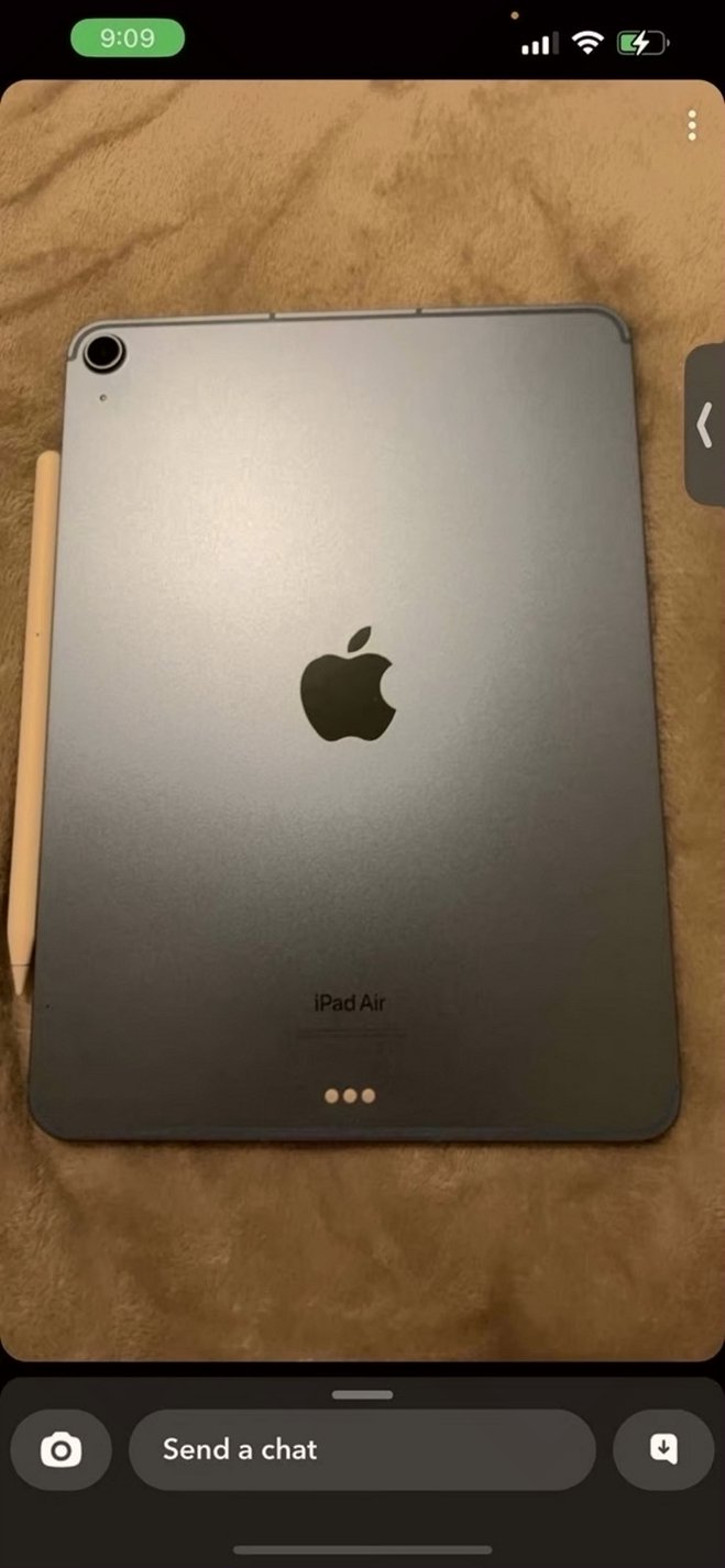 Apple iPad Air 5th Generation 64GB Space Gray Unlocked - Used image 2