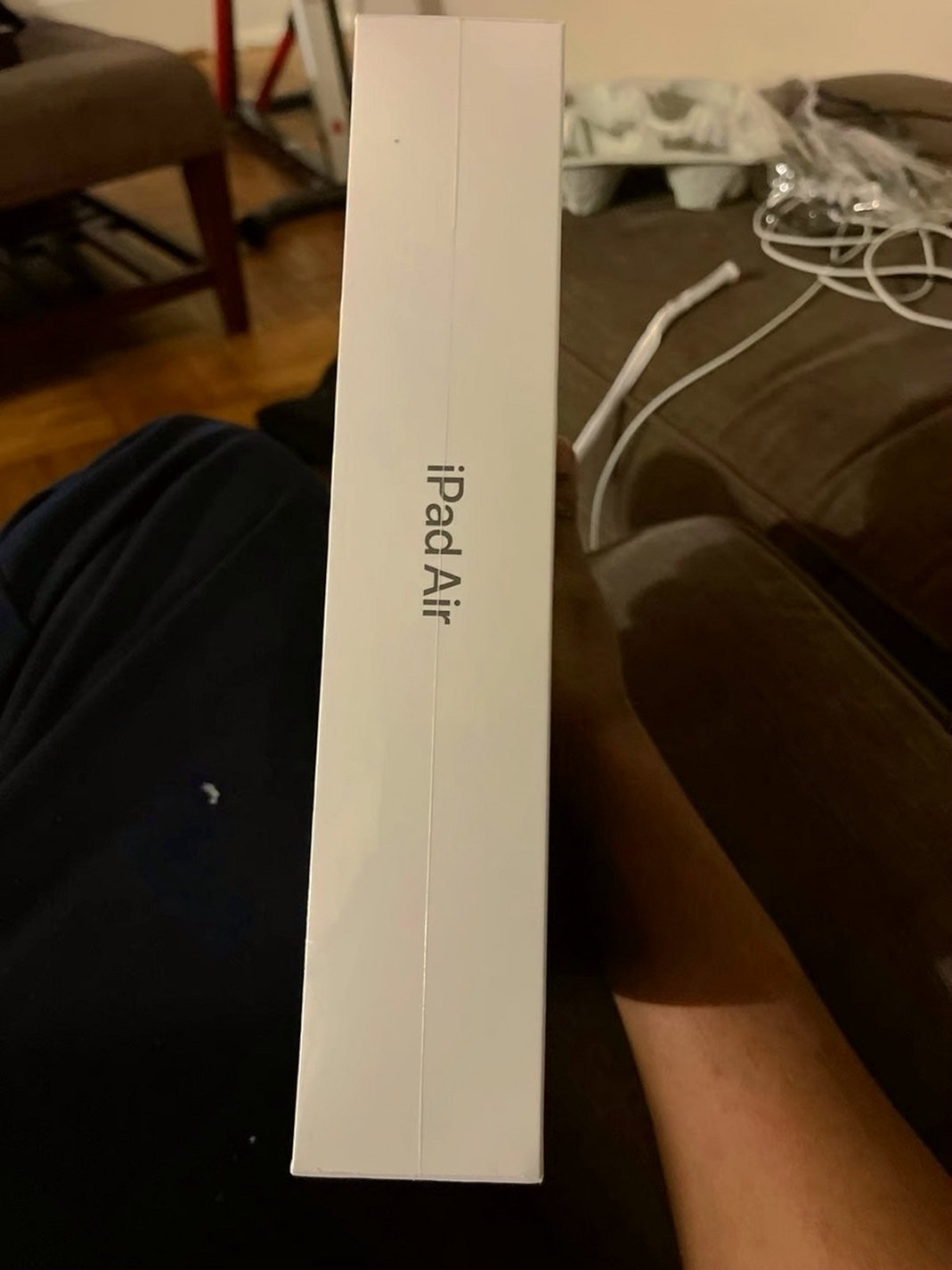 Apple iPad Air 4th Generation 64GB Sky Blue Unlocked - Used image 3