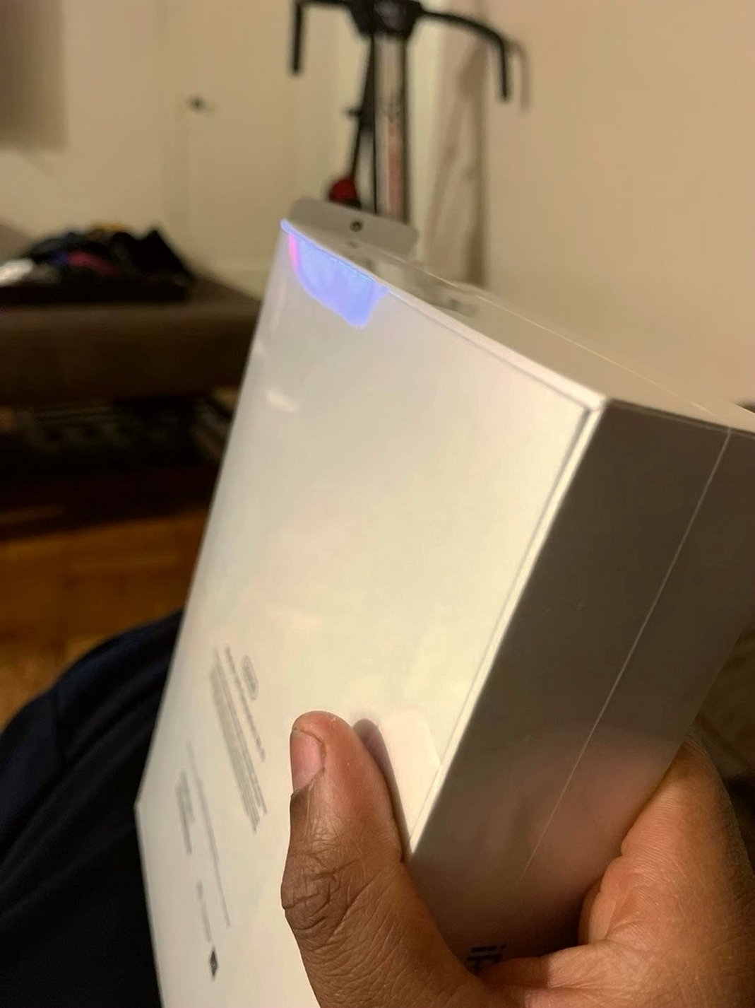 Apple iPad Air 4th Generation 64GB Sky Blue Unlocked - Used image 4