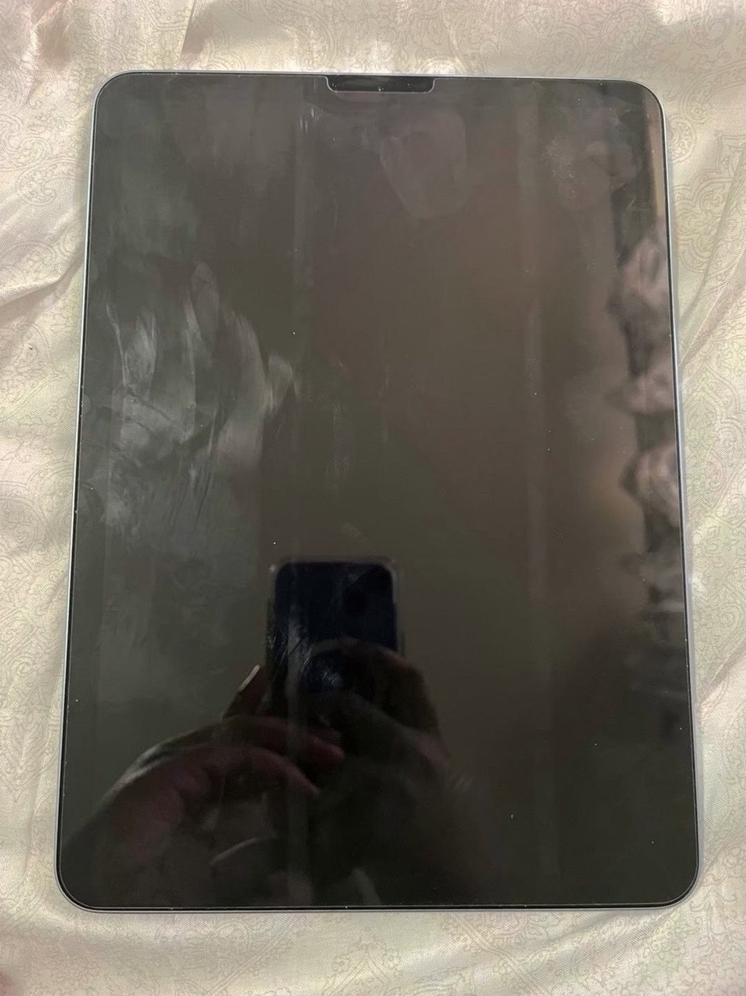 Apple iPad Air 4th Generation 128GB Sky Blue Unlocked - Used image 2