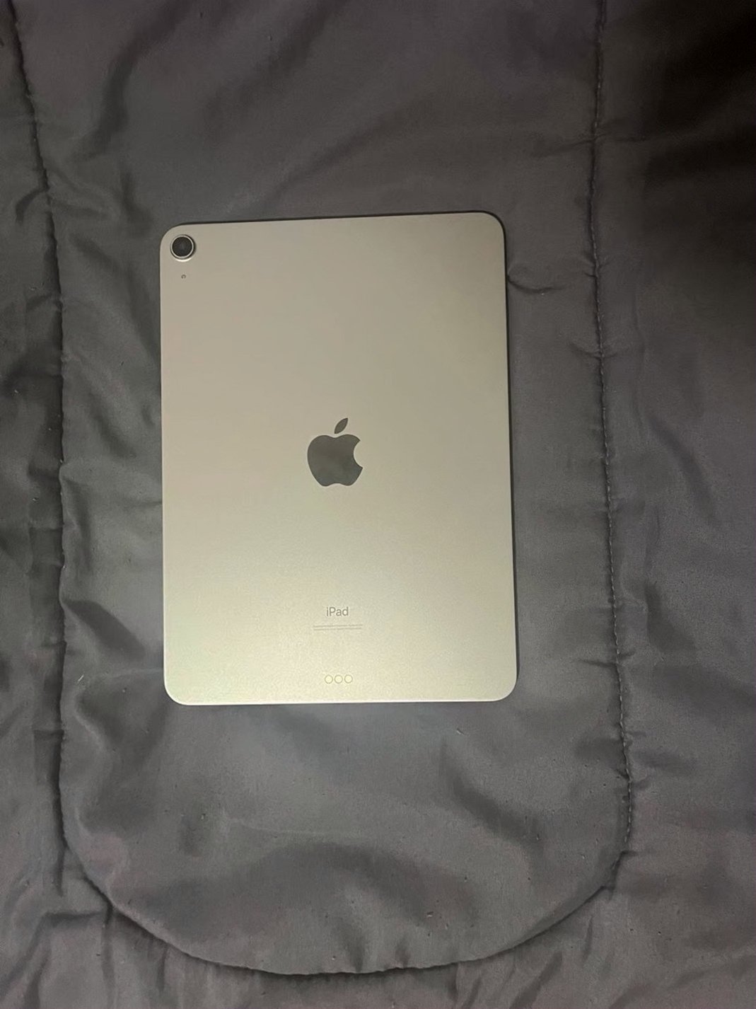Apple iPad Air 4th Generation 128GB Sky Blue Unlocked - Used image 4
