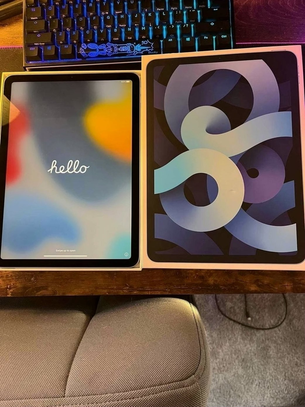 Apple iPad Air 64GB Sky Blue Unlocked - Used