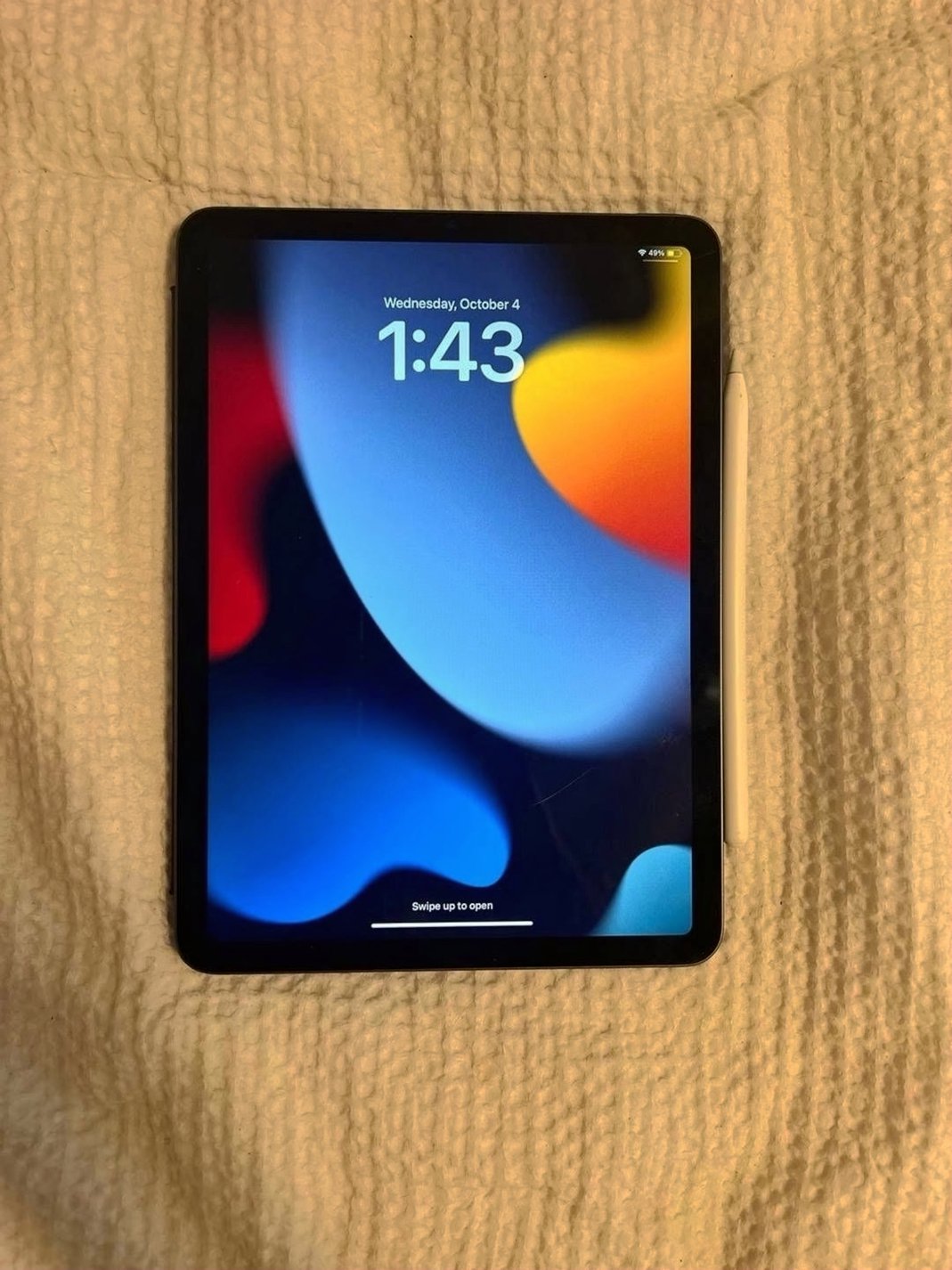 Apple iPad Air 5th Generation 64GB Space Gray Unlocked - Used