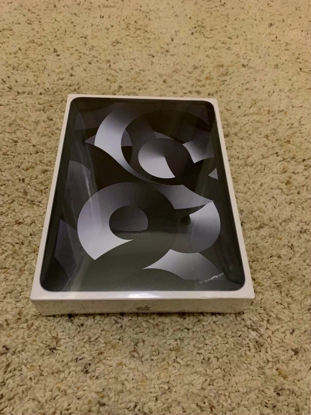 Apple iPad Air 5th Generation 64GB Space Grey Unlocked - Used image 2